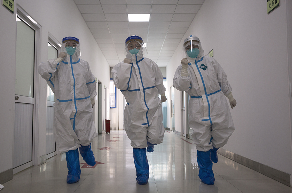 3.可爱的“冰墩墩”.jpg 3.可爱的“冰墩墩”.jpg